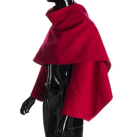 cape christian dior